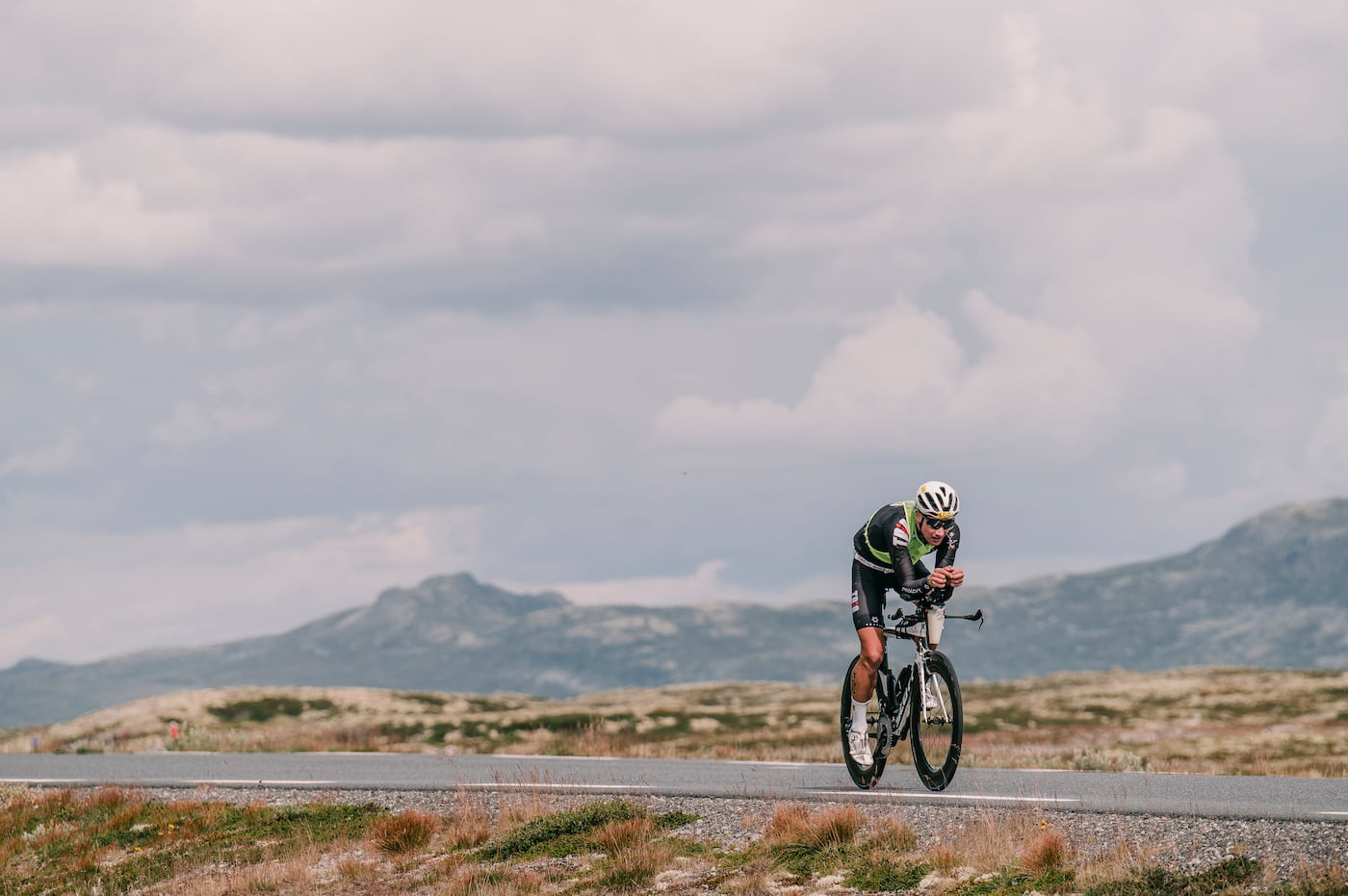 Bartosz Grubka race celebration